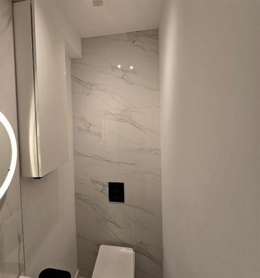 Casă individuală cu 4 camere cu Canalizare în 1 Mai
