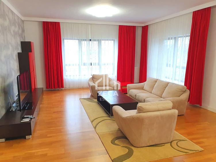 Apartament cu 4 camere decomandat, mobilat în Tei