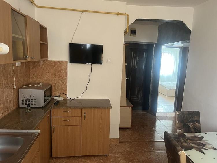 Garsonieră decomandată în Ostroveni
