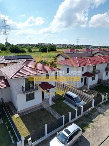 Casă individuală cu 4 camere cu Canalizare în Horpaz