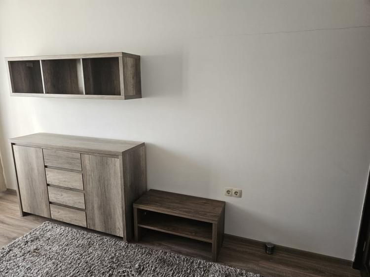 Duplex cu 4 camere cu Teren 300 Mp în Europa