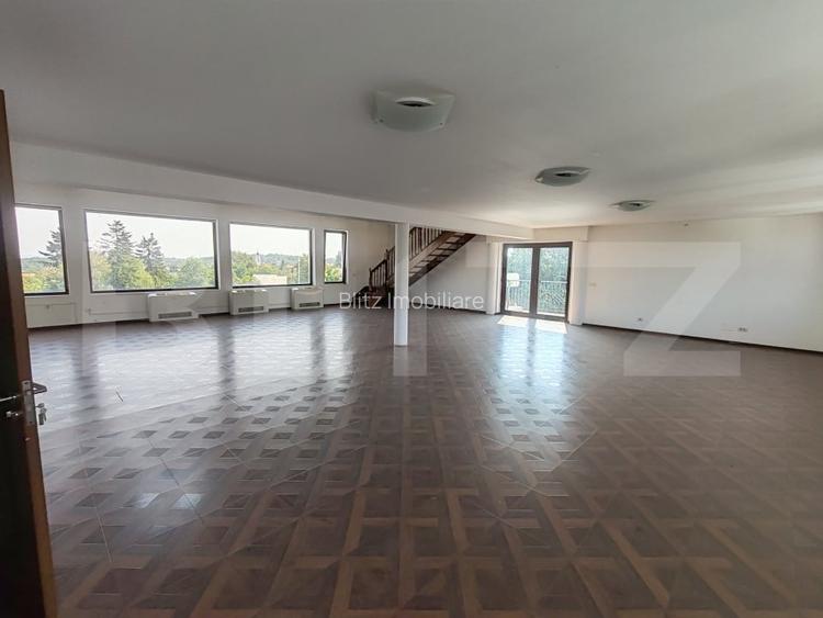 Penthouse în zona Centrală – 240 mp, priveliște panoramică