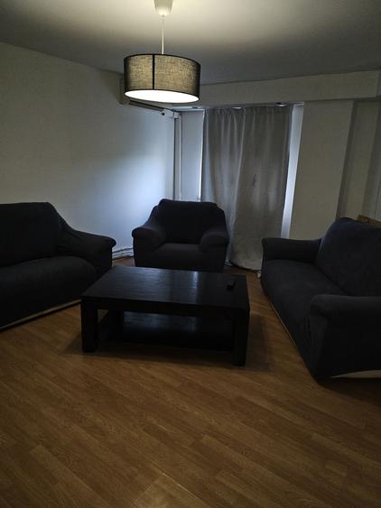 Apartament cu 3 camere decomandat în Nord
