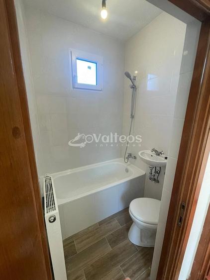 Casă cu 3 camere cu Teren 347 Mp în Central