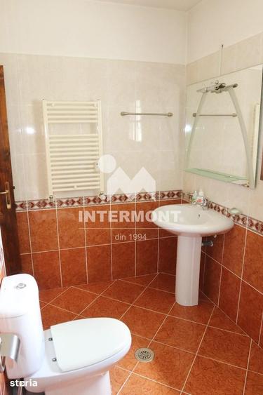 Apartament cu 4 camere în Cioplea