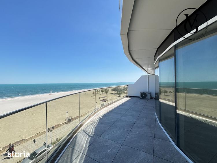 Apartament cu 3 camere semidecomandat în Nord