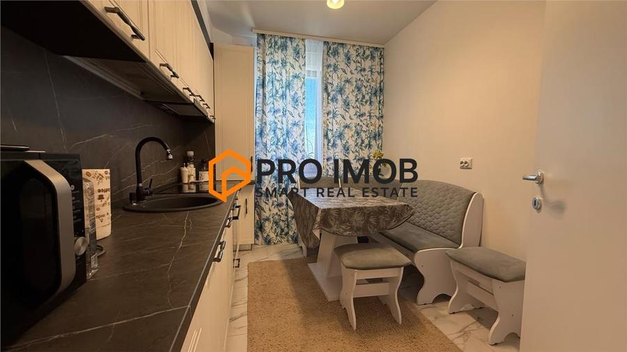 Apartament cu 3 camere decomandat, mobilat în Orizont