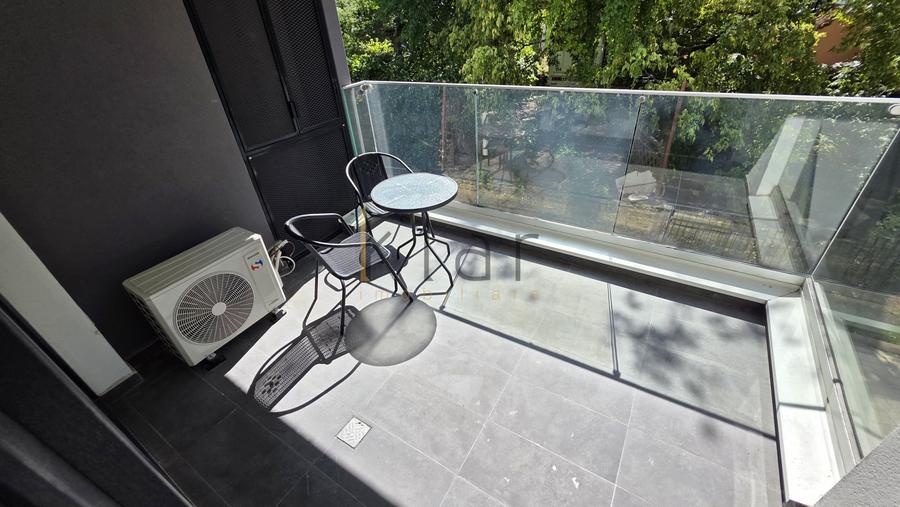 Apartament cu 3 camere semidecomandat, mobilat în Mărăști
