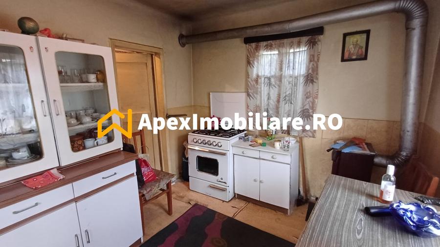 Casă individuală cu 2 camere cu Canalizare în Lacul Tei