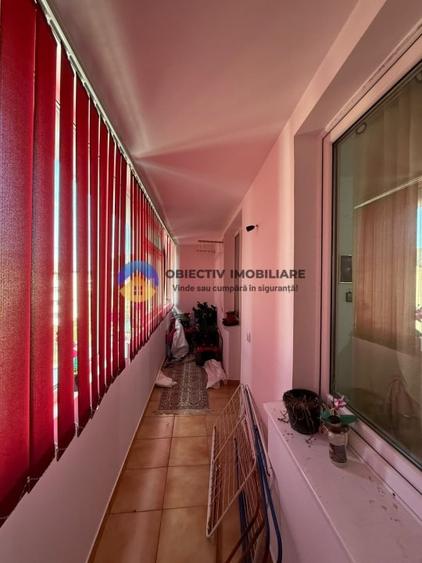 Apartament cu 4 camere semidecomandat în Precista