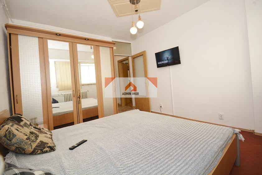 Apartament cu 3 camere în Drumul Taberei