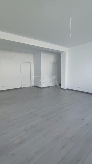Casă individuală cu 4 camere cu Teren 420 Mp în Domnești