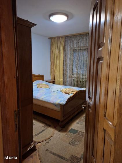 Apartament cu 3 camere decomandat în Popa Șapcă