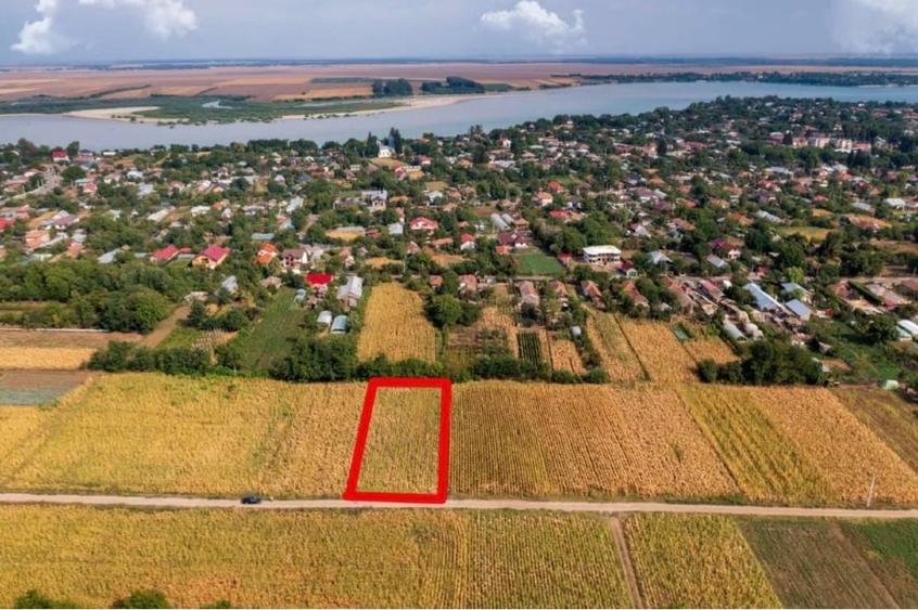 Teren Construcții intravilan de 1500 mp, în Dridu