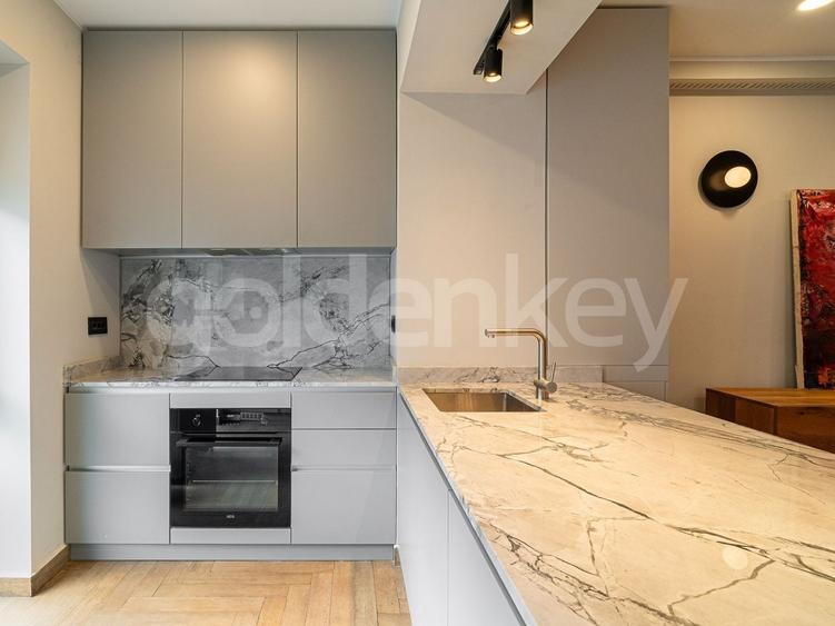 Apartament cu 3 camere semidecomandat, mobilat în Floreasca