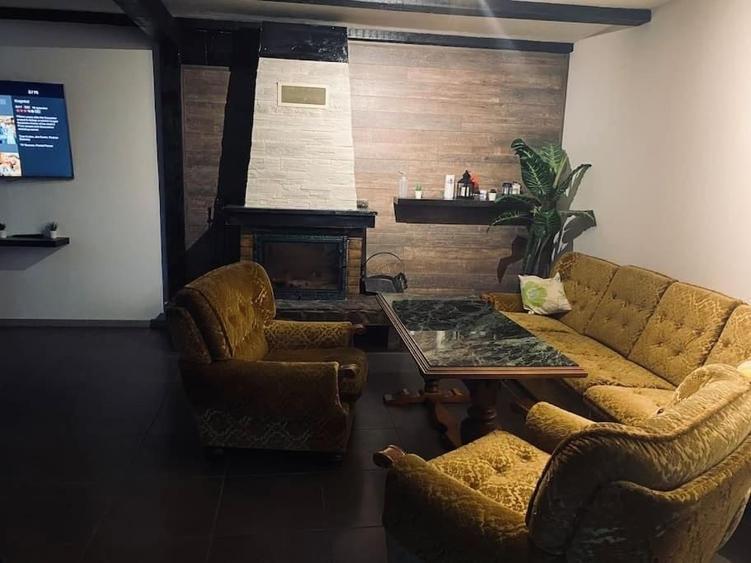 Casă cu 4 camere cu Teren 300 Mp în Trăisteni