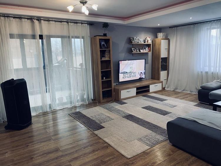 Casă cu 4 camere cu Teren 350 Mp în Central