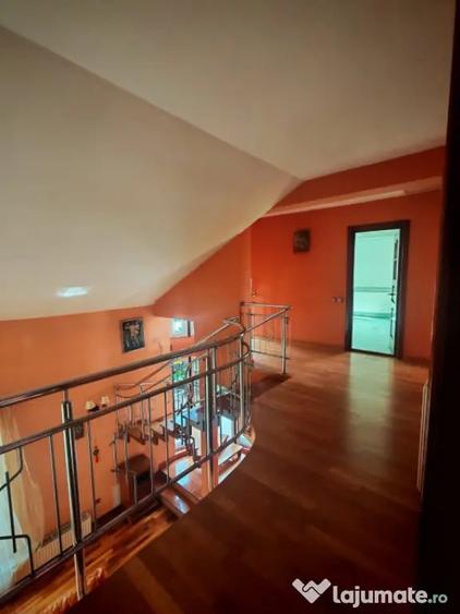 Casă cu 4 camere cu Teren 678 Mp în Europa