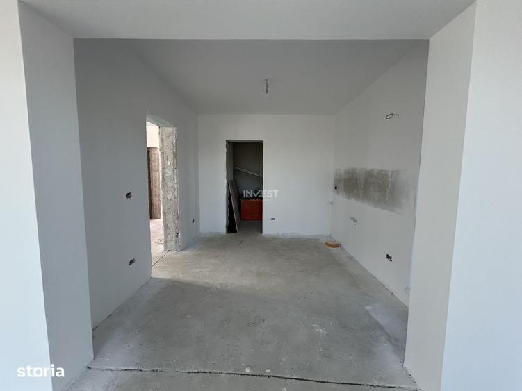 Casă cu 4 camere în Albești