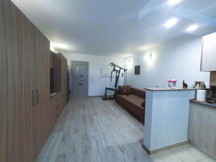 Garsonieră decomandată în Gării