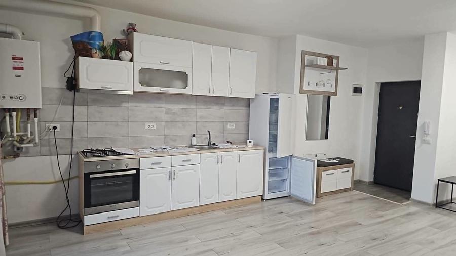Apartament cu 2 camere decomandat în Exterior Vest