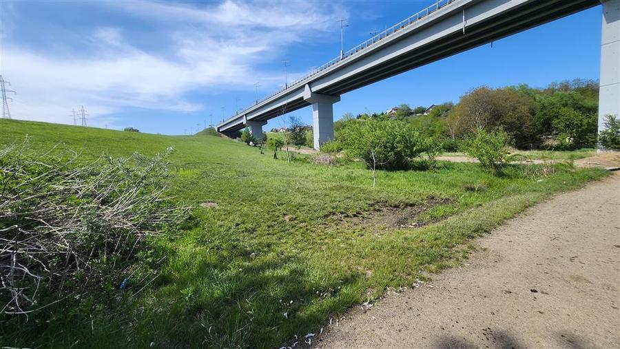 Teren Construcții intravilan de 4438 mp, în Bulai