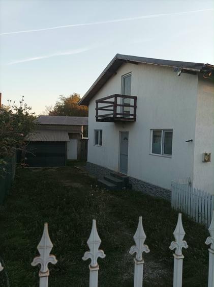 Casă cu 3 camere în Scorțeni