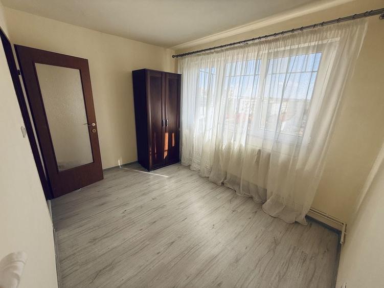 Apartament de vanzare - 3