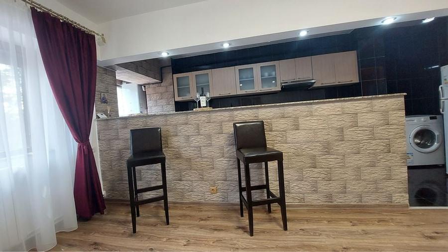 Garsonieră decomandată în Central