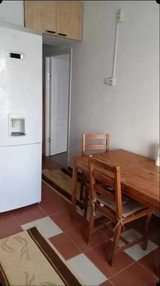 garsoniera ozana-metrou 4 minute 1 decembrie-parcare proprie - 1