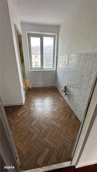 Apartament cu 3 camere decomandat în Păcurari