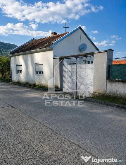 Casă cu 4 camere cu Teren 5000 Mp în Tisa