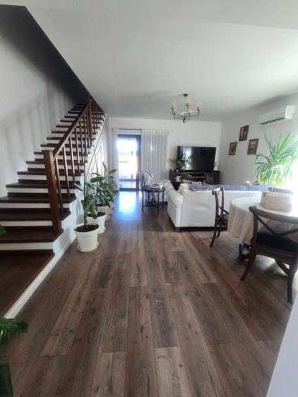 Casă cu 4 camere cu Teren 260 Mp în Berceni