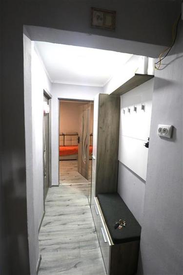 Apartament cu 3 camere decomandat în Dacia