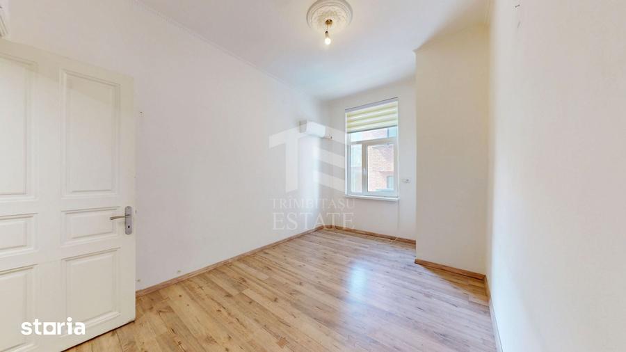 Apartament cu 4 camere în Centrul Istoric