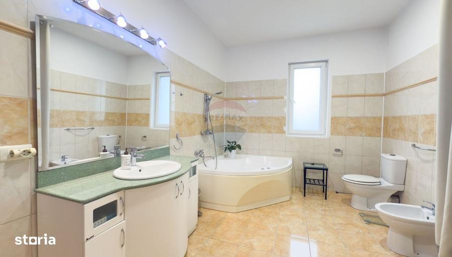 Casă cu 4 camere cu Teren 785 Mp în Găgeni