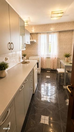 Apartament cu 4 camere în Calea Călărașilor