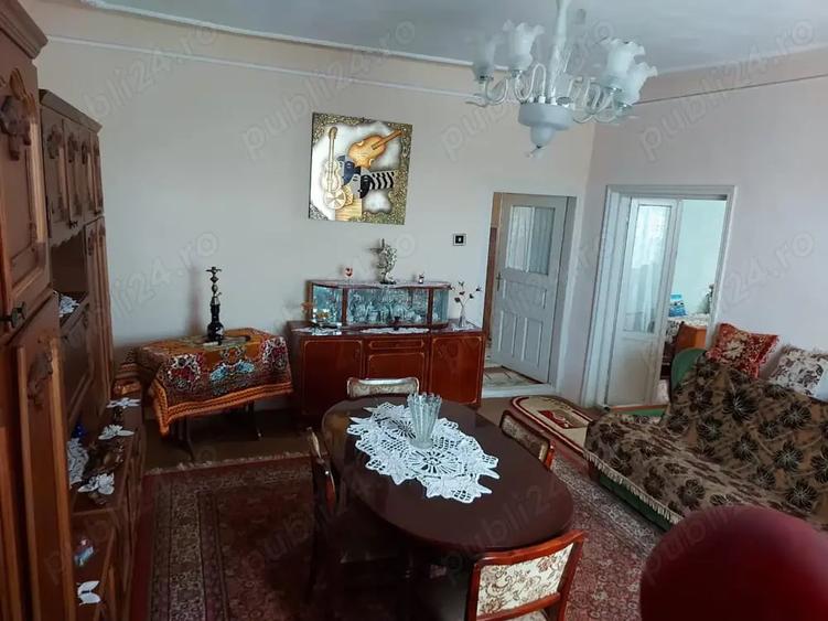 Casă cu Teren 919 Mp în Central