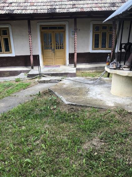 Casă cu 4 camere în Cordun