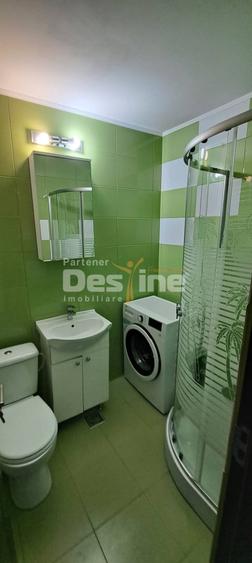 Apartament cu 2 camere decomandat, mobilat în Podul de Fier