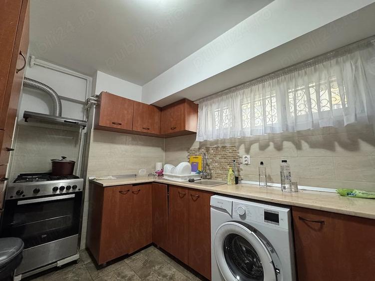 Apartament cu 4 camere decomandat în Iancului