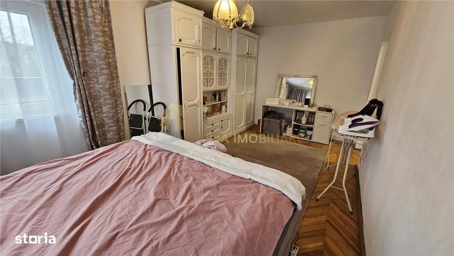 Apartament cu 4 camere decomandat în Florești