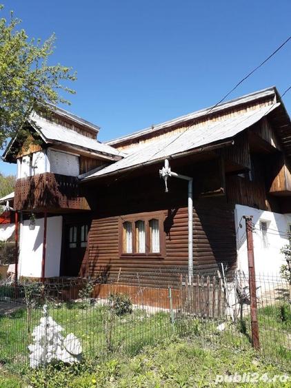 Casă cu 5 camere în Roșia de Amaradia