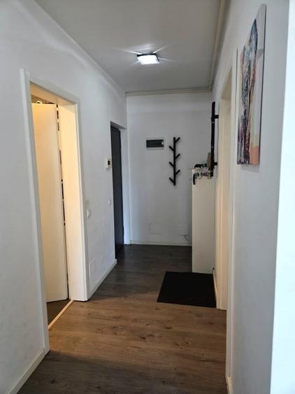 Apartament cu 3 camere semidecomandat, mobilat în Mănăștur