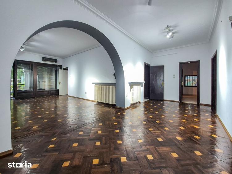 Apartament cu 5 camere în Dorobanți