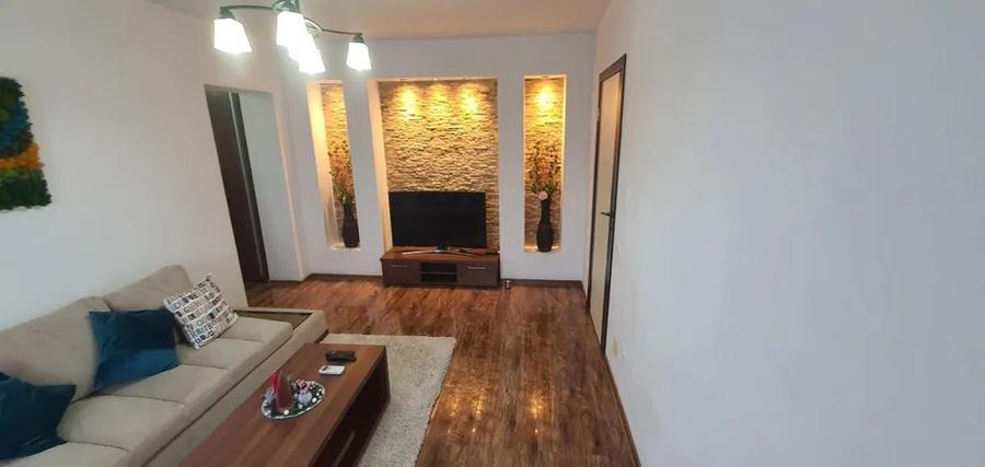 Apartament cu 2 camere semidecomandat, mobilat în Baba Novac