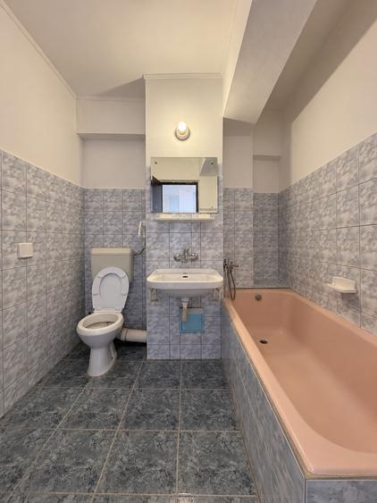 Apartament cu 3 camere decomandat în Ultracentral