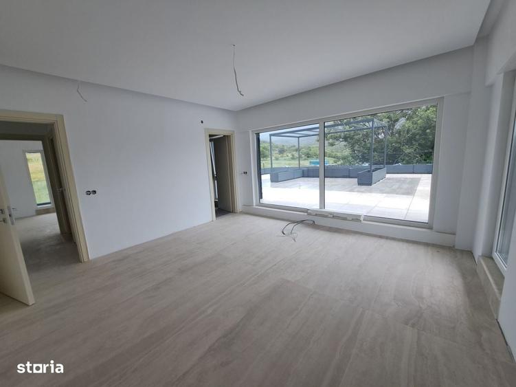 Casă cu 4 camere în Cisnădioara