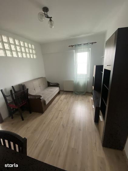 Apartament cu 2 camere semidecomandat, mobilat în Obcini