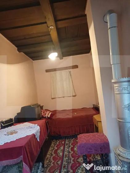 Casă cu 3 camere cu Teren 856 Mp în Central